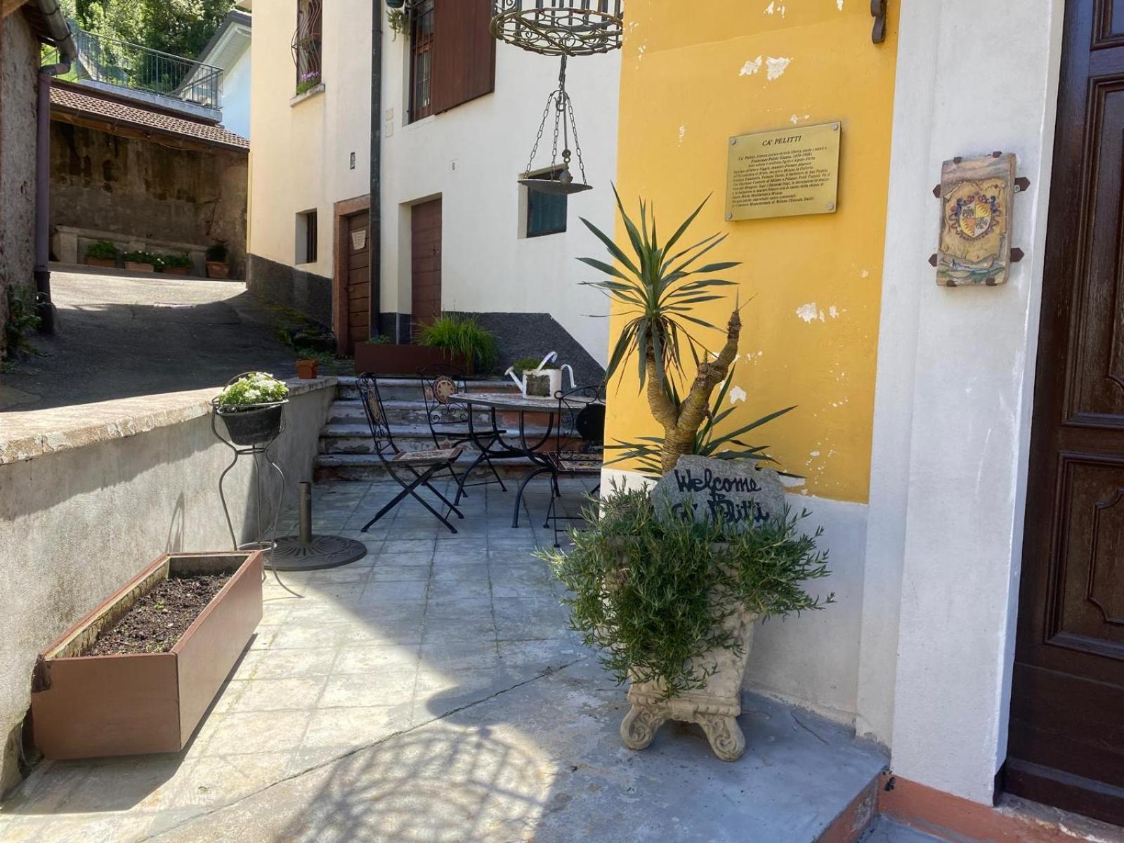Foresteria Lombarda B & B Ca' Pelitti Ganna Exteriér fotografie